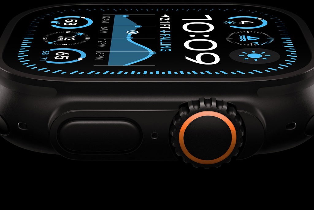 All recent Apple Watch models provide built-in features useful in the cockpit.