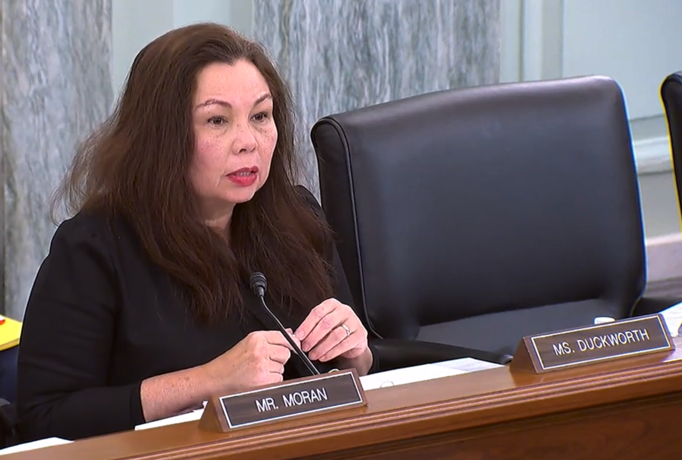 Duckworth Urges DOT To Include 96% Excluded From $10K Bonus